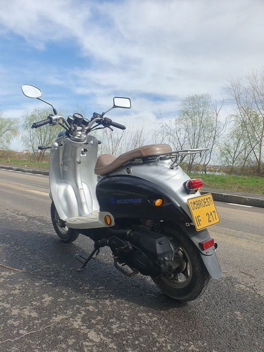 Scuter 50 cc acte valabile stare tehnica buna