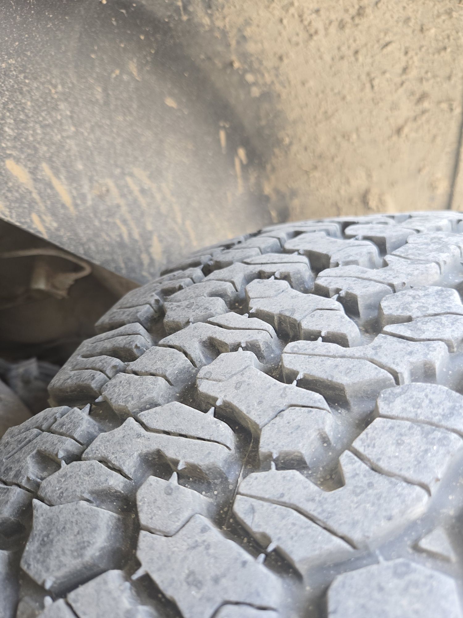 265/60 R18 all terrain