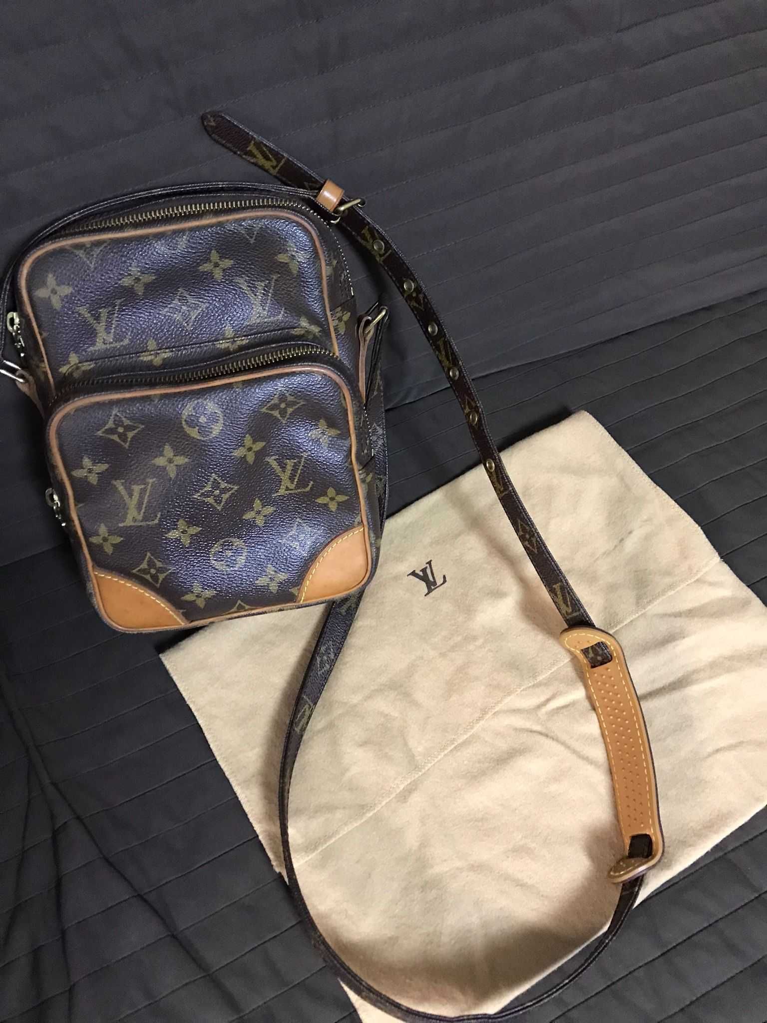 Geanta umar Louis Vuitton LV Amazon - Originala