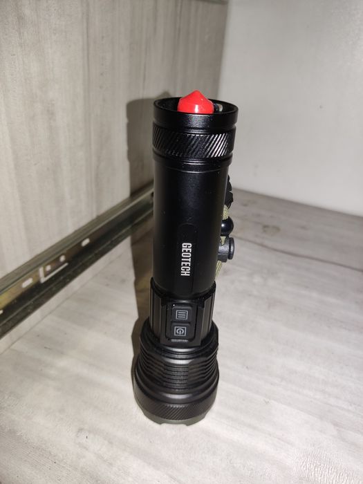 Продам фонарь,Geotech