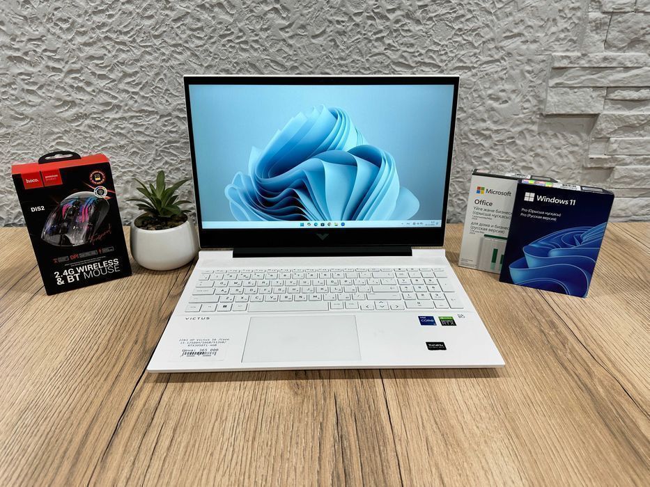 Игровой ноутбук HP Victus 16 (Белый) /Core i5-12500H/16/512G/RTX305/D1
