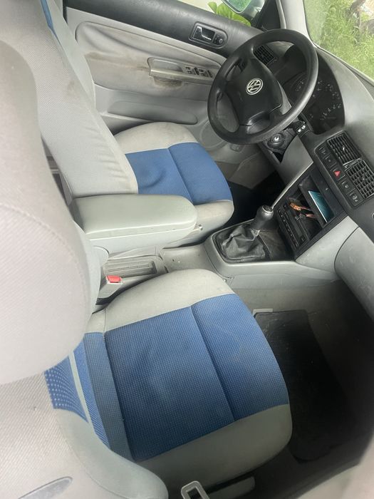 Vand golf 4 pret 45 de milioane negociabil