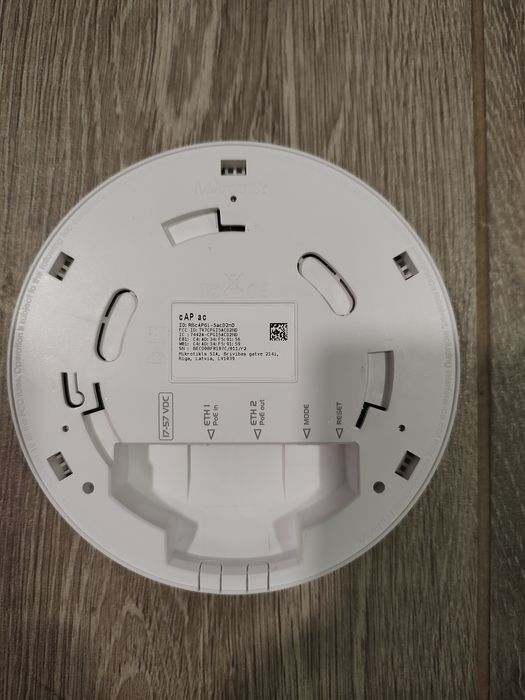 AP mikrotik RBcAPGi-5acD2nD