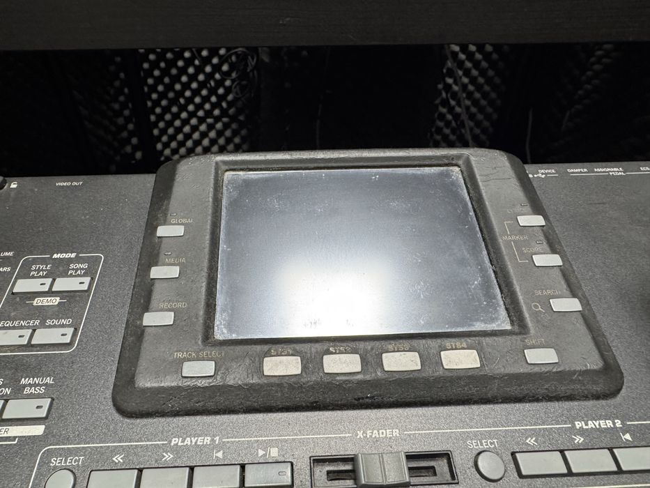 Korg pa3x с подложена клавиатура