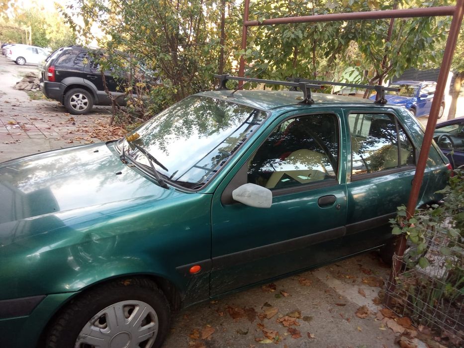 Urgent  Ford Fiesta 2001
