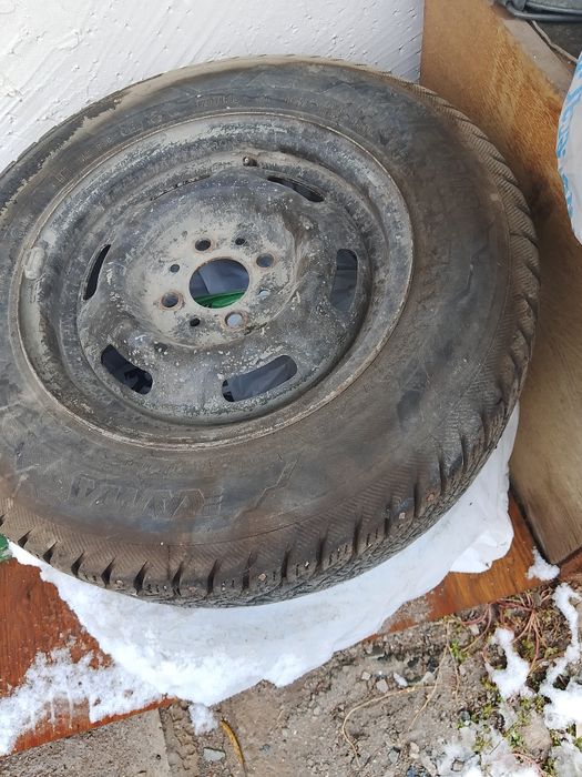 Комплект фирмы Кама 175 70 R 13 шина