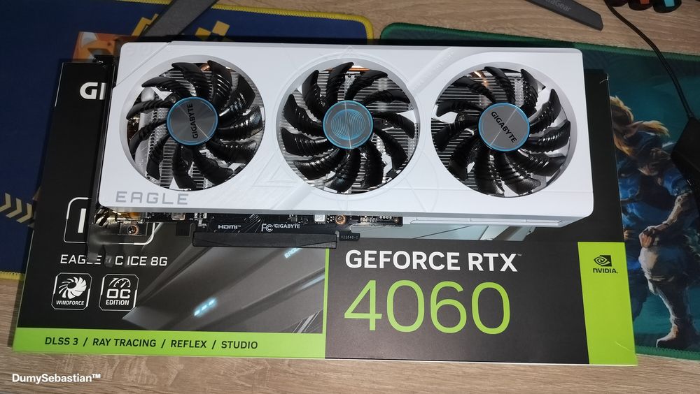 RTX 4060 8GB Gigabyte Eagle OC ICE Noua