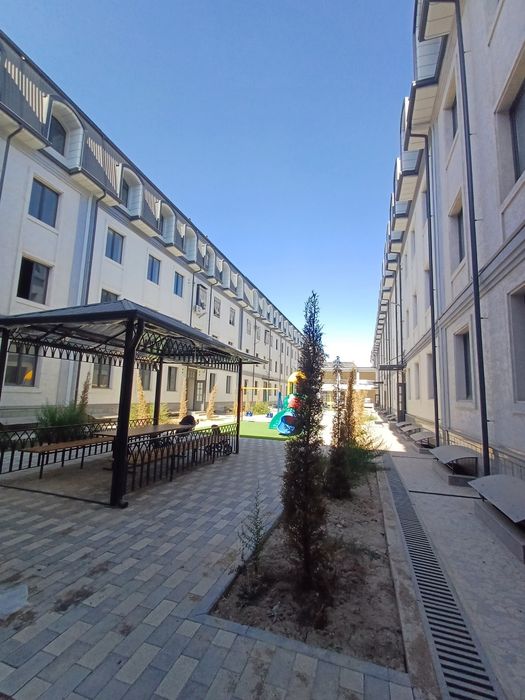 Zamona 74 m² 2 xona 2 etaj korobka