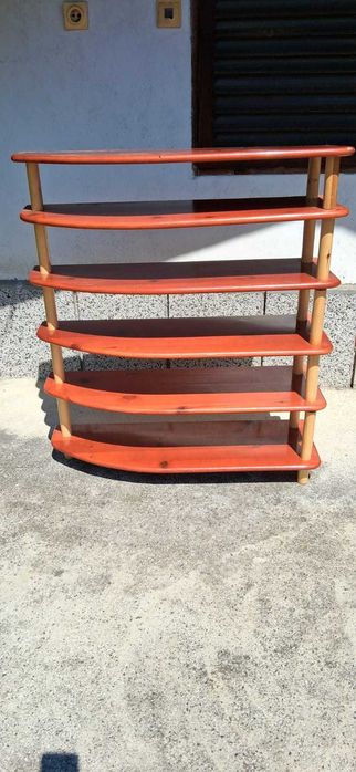 Етажерка за обувки