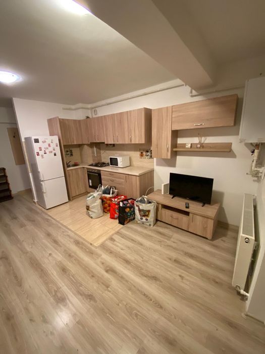 Inchiriere apartament 3 camere, bloc nou, gradina