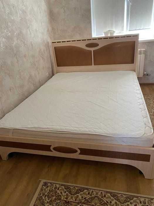 Продается спальная кровать