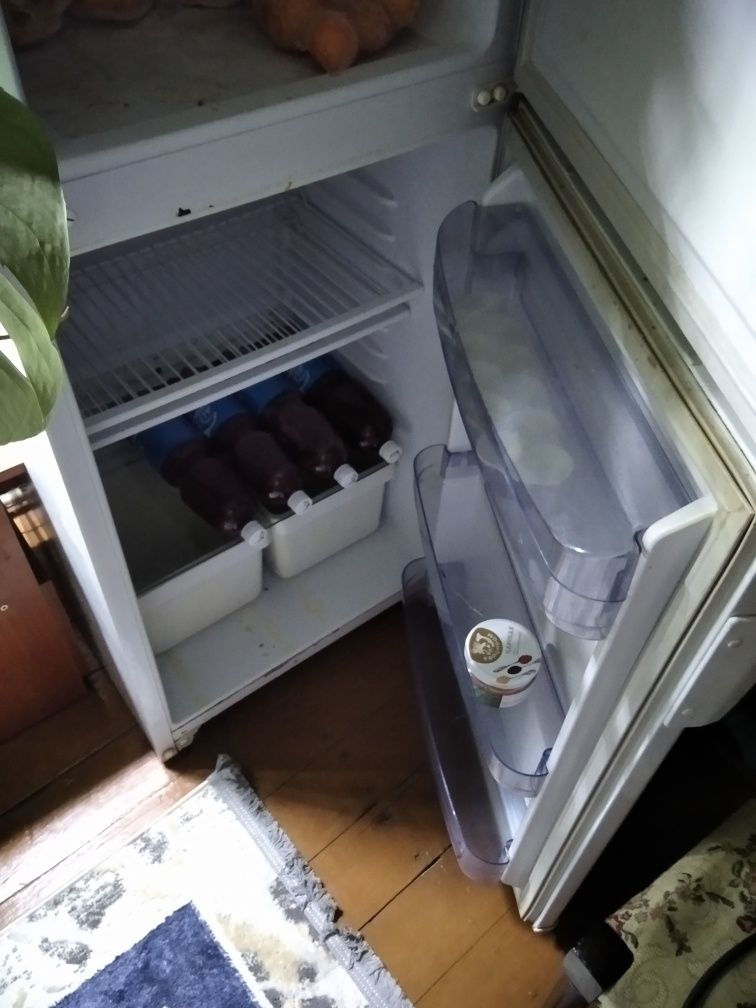 Продам хороший холодильник Бирюса