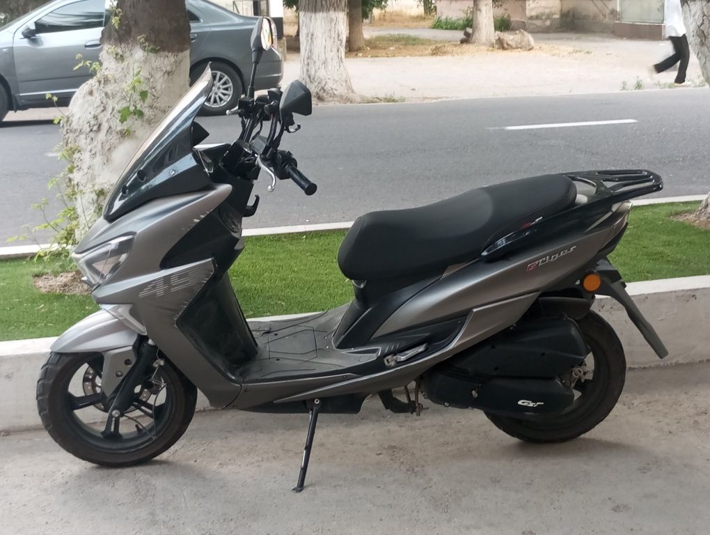 Скутер Gtiger 150 kub