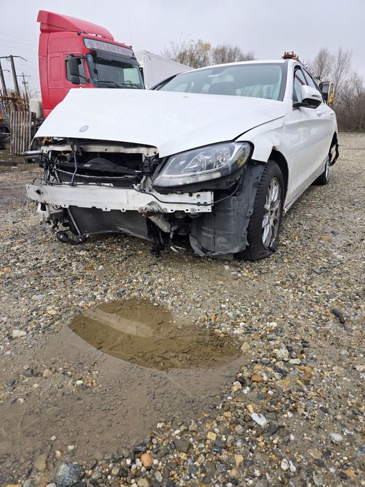Mercedes C 180 2016 Benzina Automat Accidentat