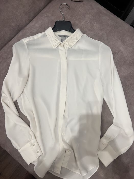 Дамска риза,цвят шампанско, сатен, размер s