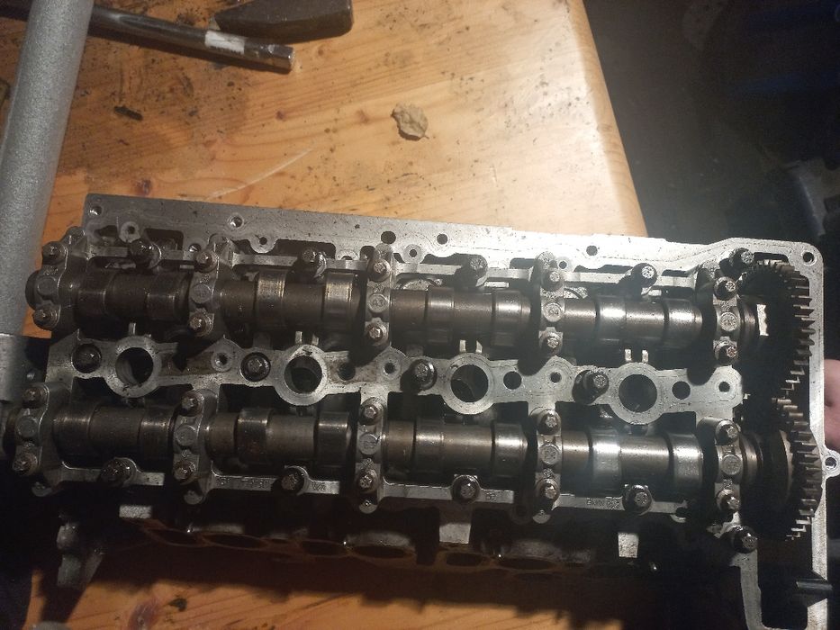Chiuloasa completa cu ax came bmw n47
