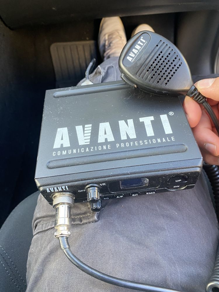 Statie radio CB Avanti