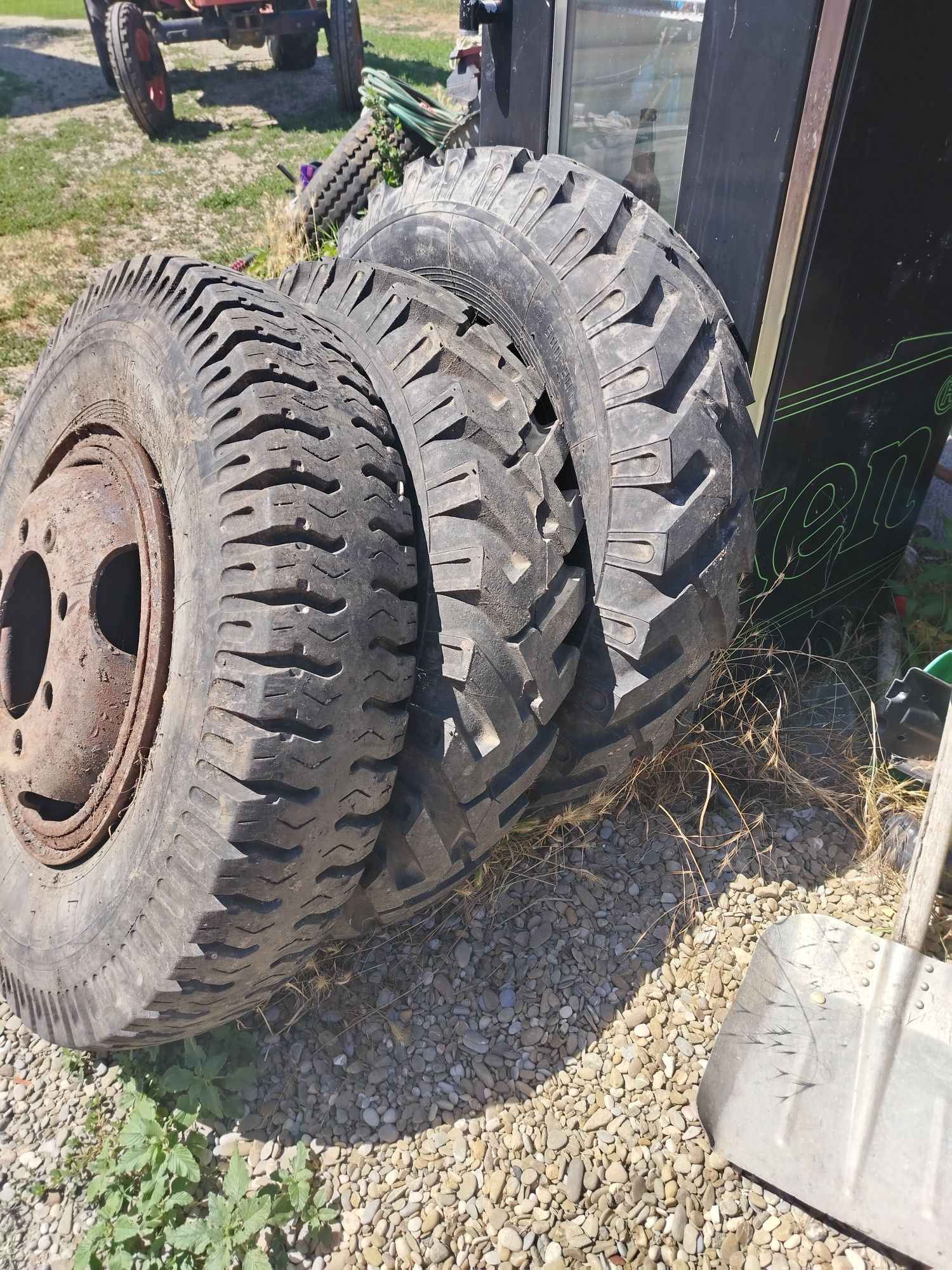 Cauciucuri 900/20