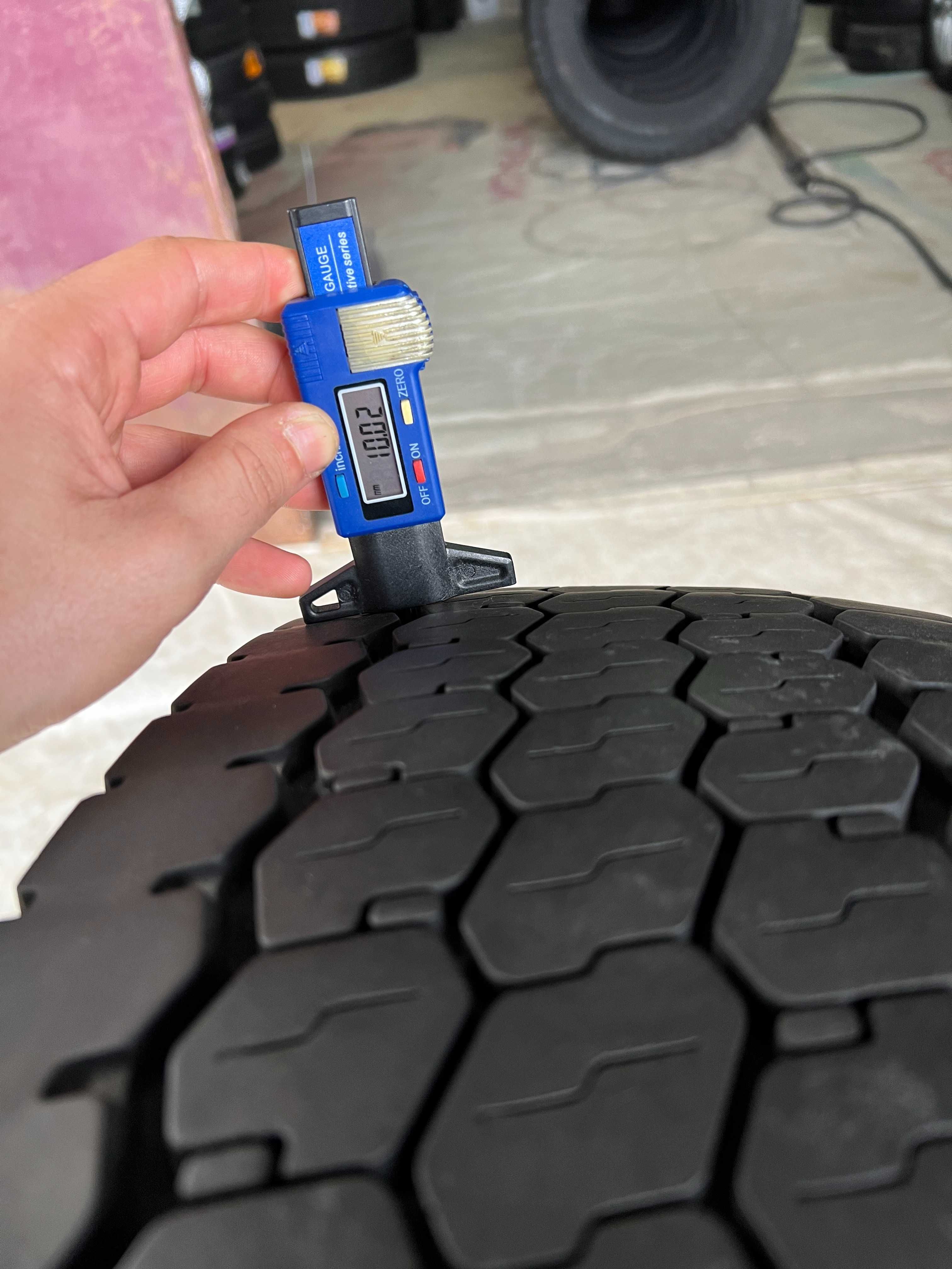 1 тежкотоварна гума 215/75R17.5 Pirelli TR:01 Triathlon 126/124M M+S