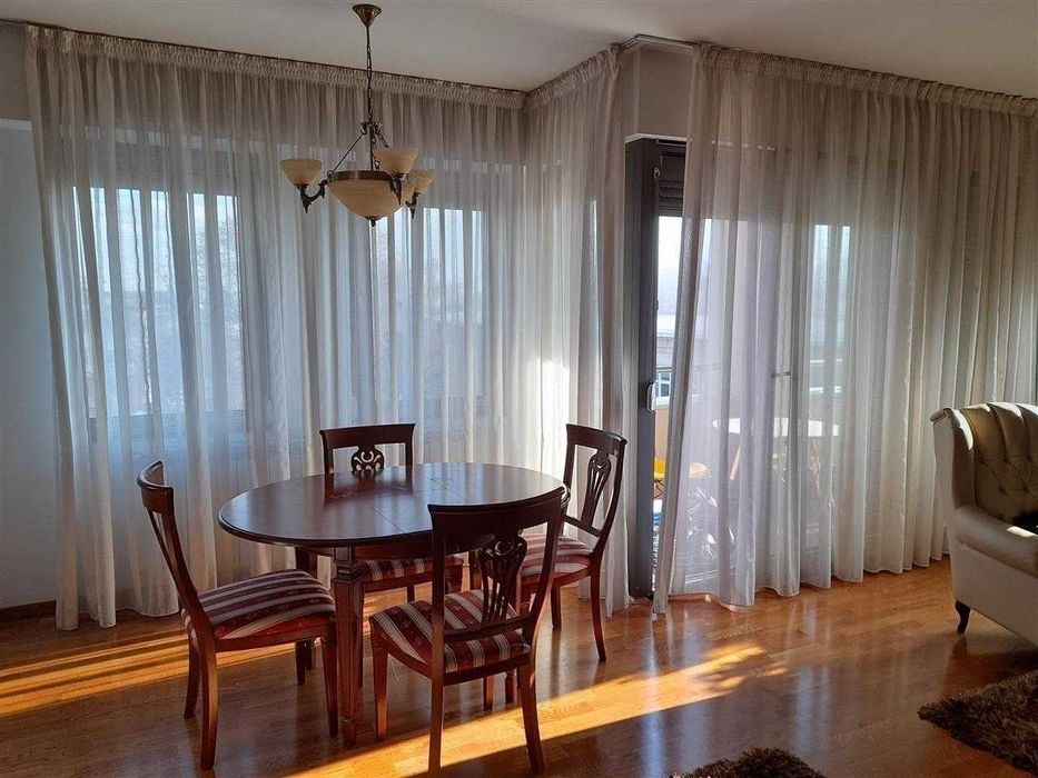 Дава се под наем Двустаен апартамент в Бургас, Братя Миладинови - 60 кв.м за 204 € - Снимка #2