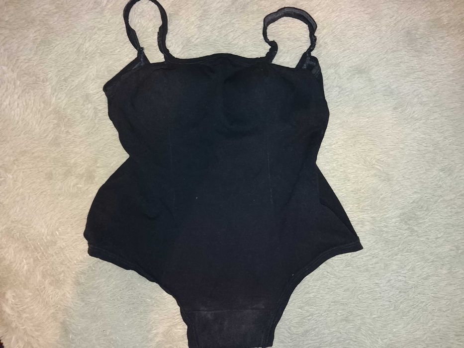 ПРОДАМ ЖЕНСКИЙ КУПАЛЬНИК ! Черный. Б/у. Размер 48-50. Сплошной-слитый.