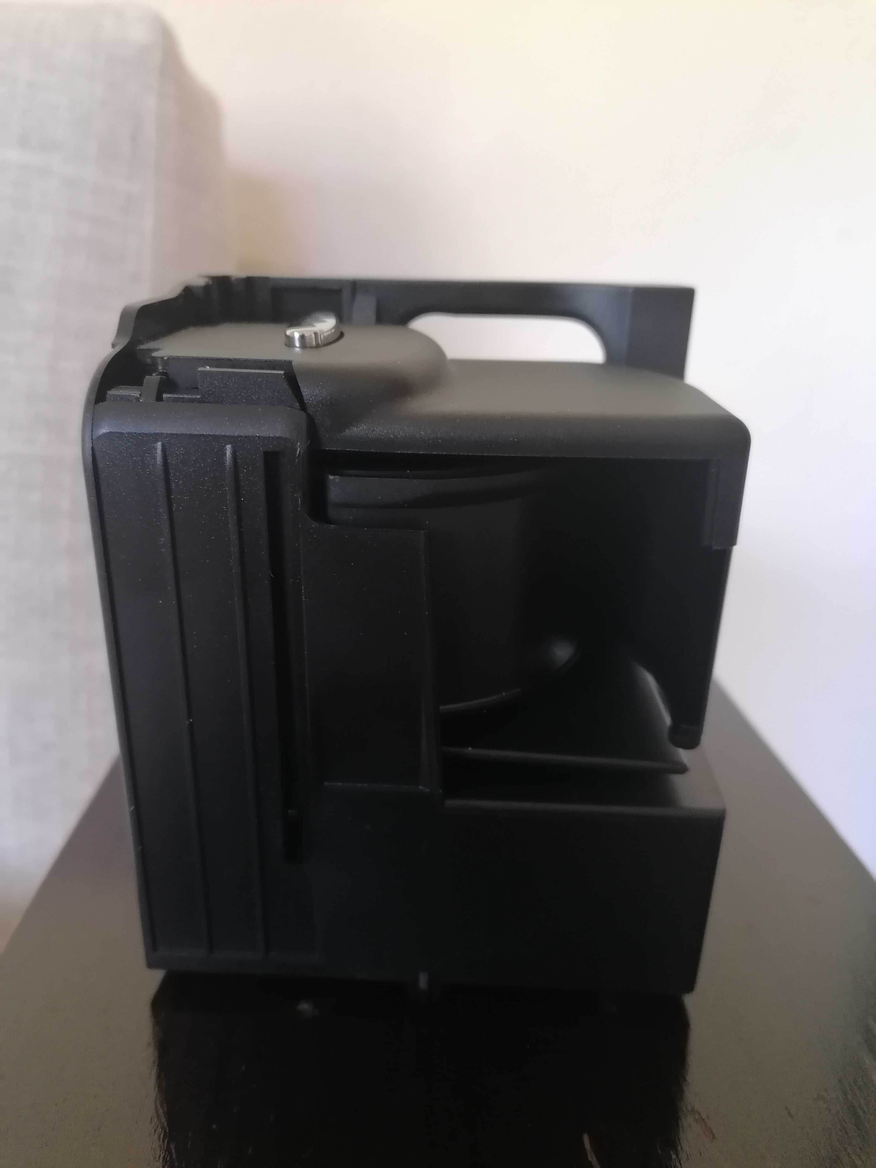 Cup holder за Мерцедес W211 , W219