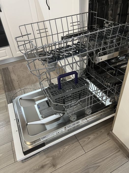 Masina de spalat vase Beko