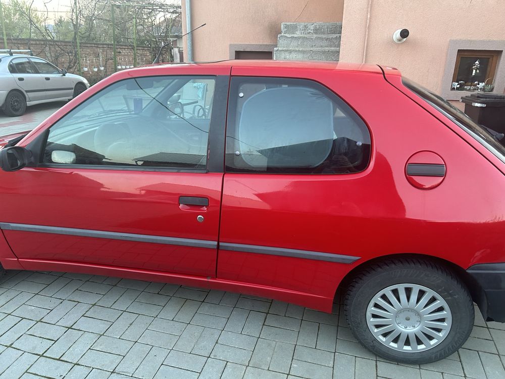 Peugeot 306 coupe