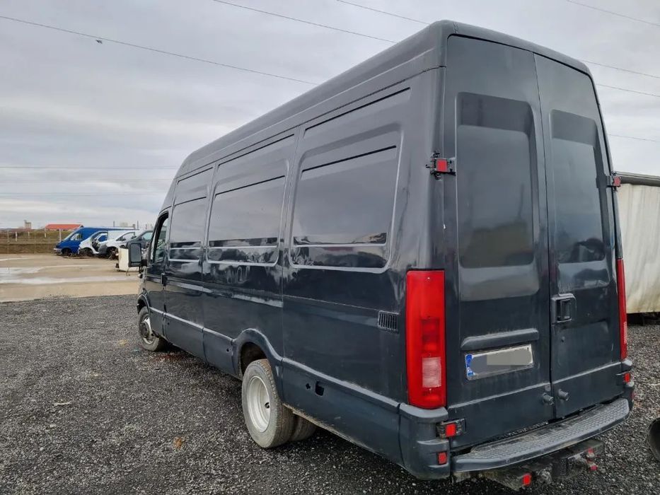 Dezmembram Iveco Daily, an 2005, 3.0 HPI, punte dubla