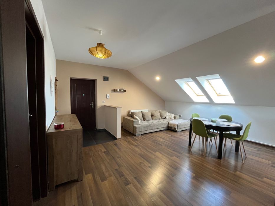 Apartament de inchiriat