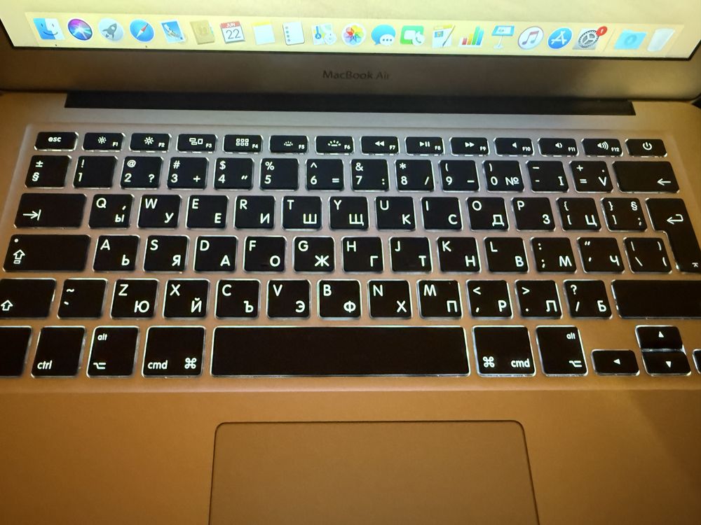 MacBook Air13 Не използван