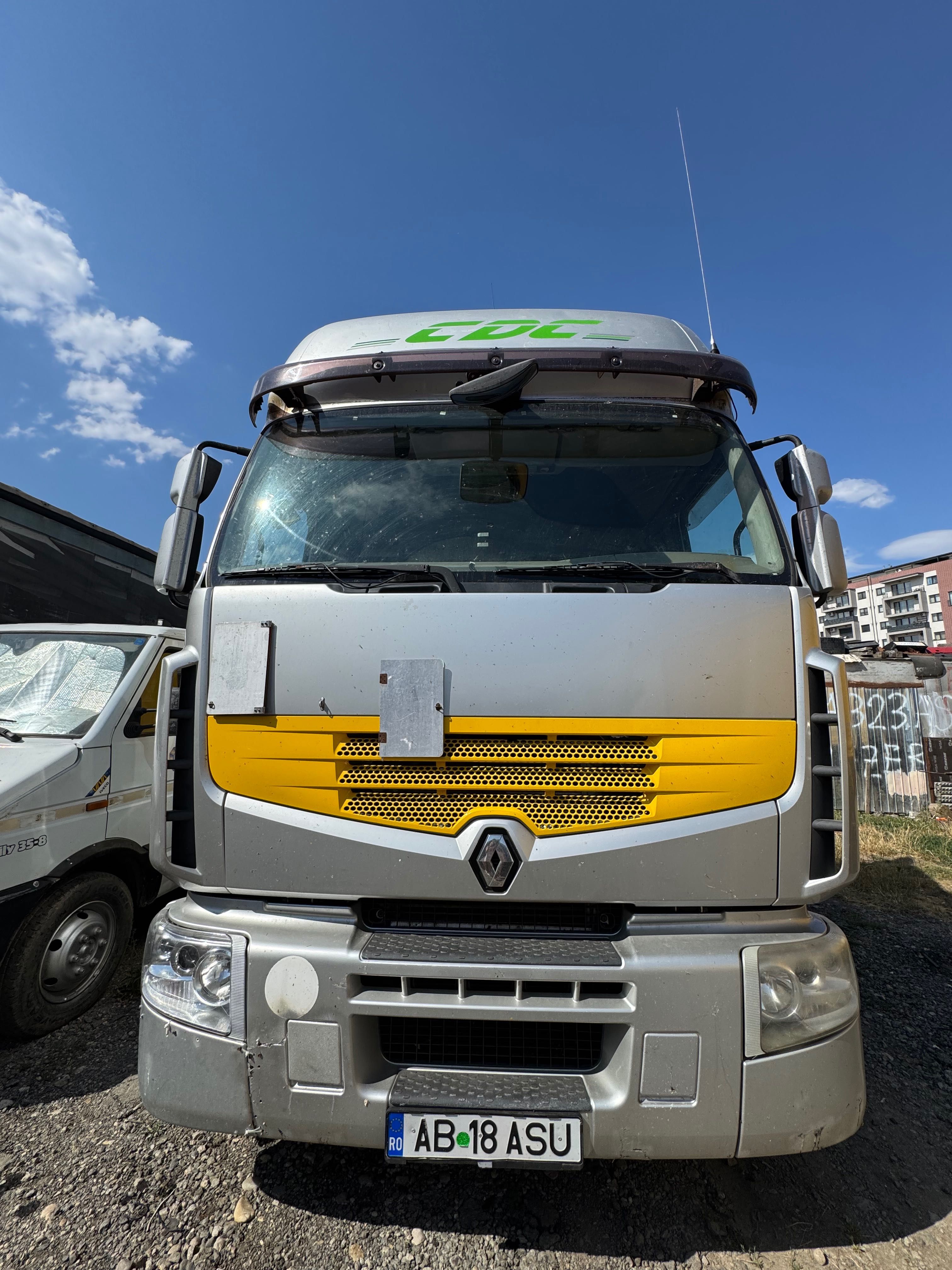 Vând 2 Cap Tractor - stare foarte buna!