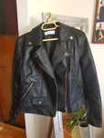 Geaca neagra Reserved