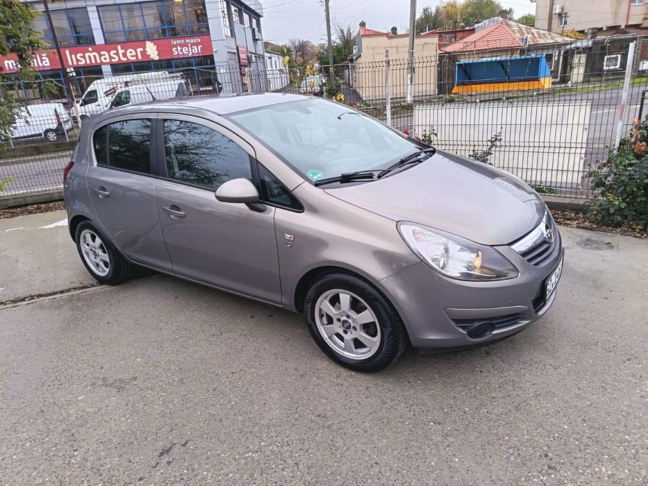 Opel corsa 1.4 Benzină 2011 euro 5