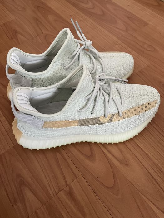 Vand yeezy marimea 44