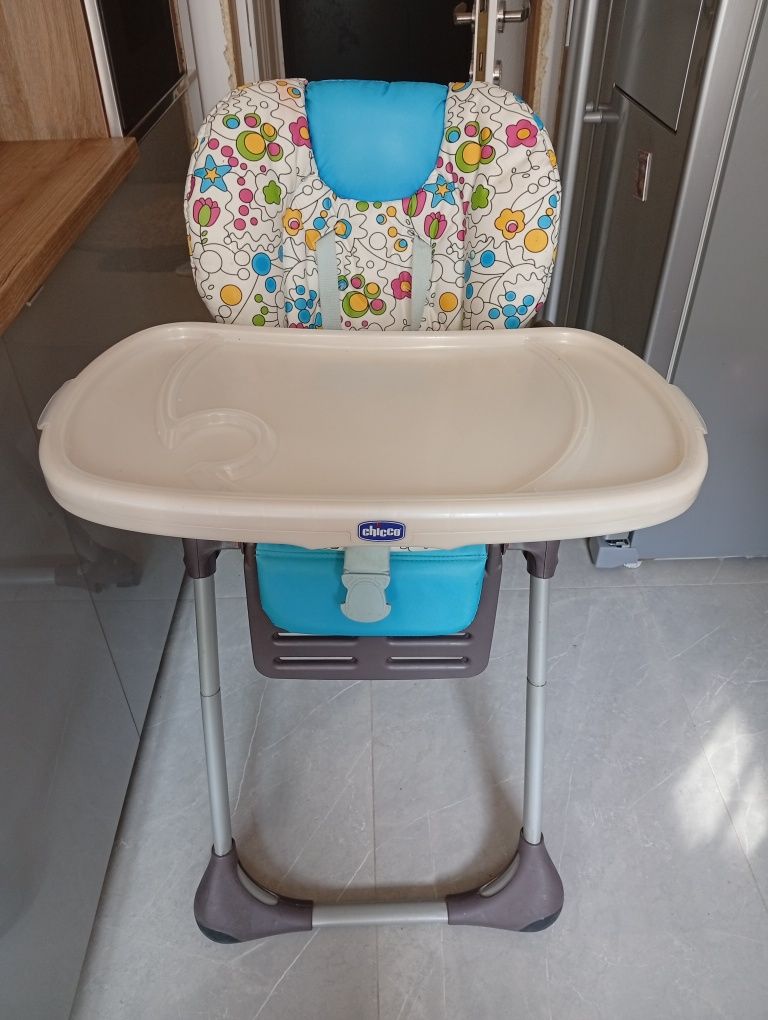 Scaun de masa chicco