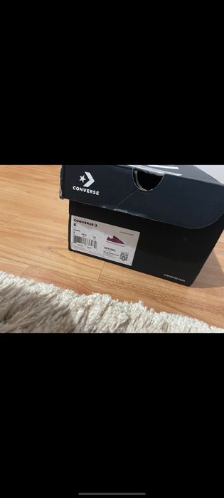 Vând teneși converse 36,5