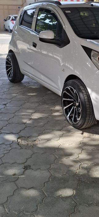 Prodam diski i balon pachti novie r16