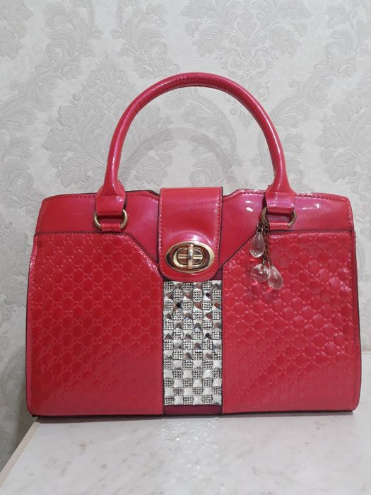 Сумка женская, с длинным ремешком