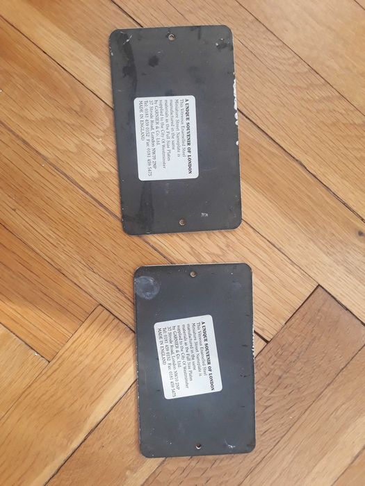 Метални сувенирни табели