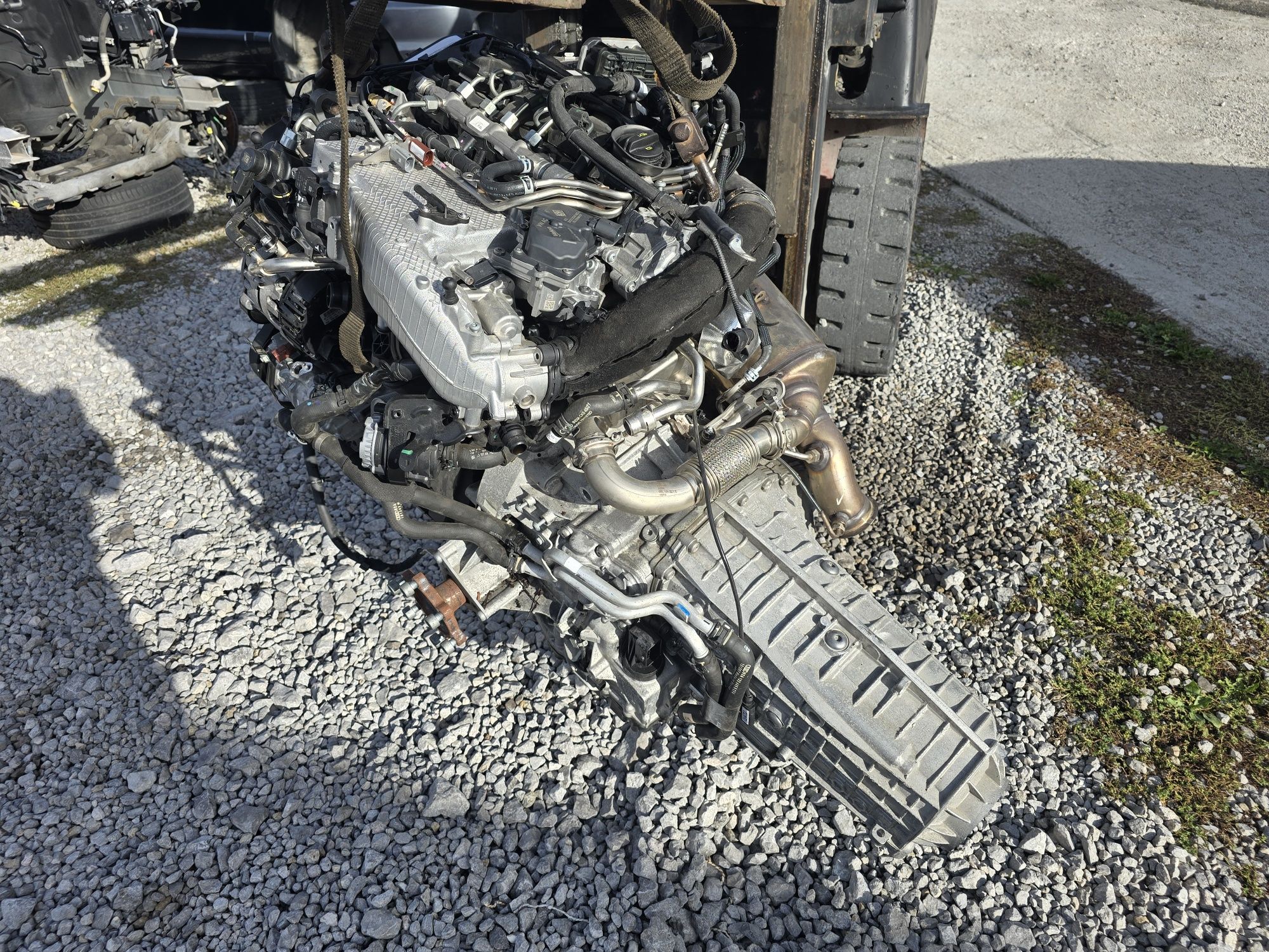 Двигател Audi DTN Mild Hybrid 2.0TDI 163кс 27000км/2.0тди ДТН 27000км