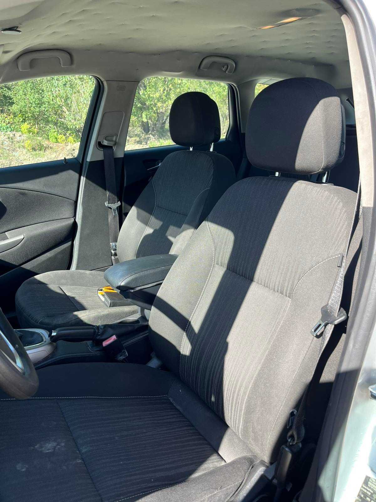 Опел Астра  2013г  / Opel Astra J  - на части