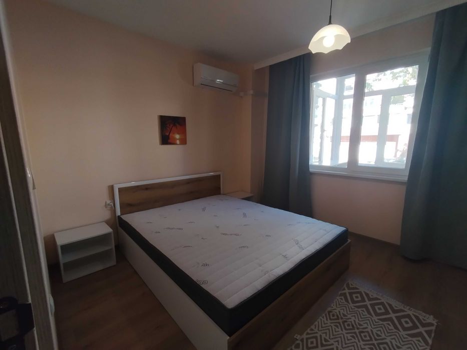 Дава под наем тристаен