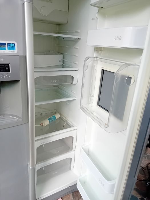 Vând frigider combina