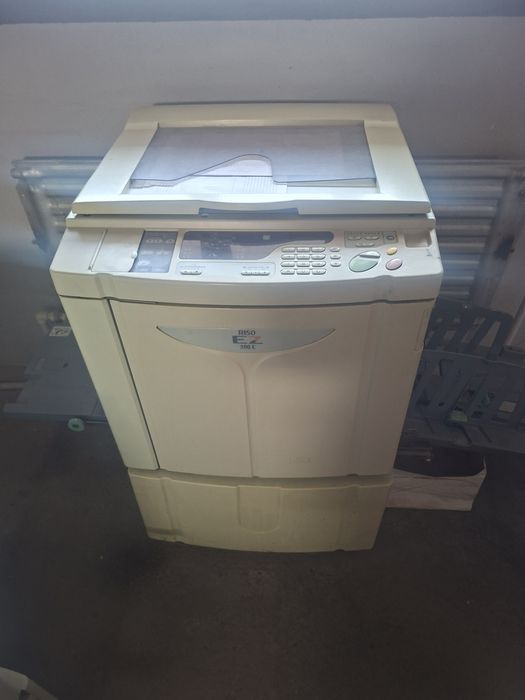 Продается ризограф
Формат: А4
Метод печати / изготовления