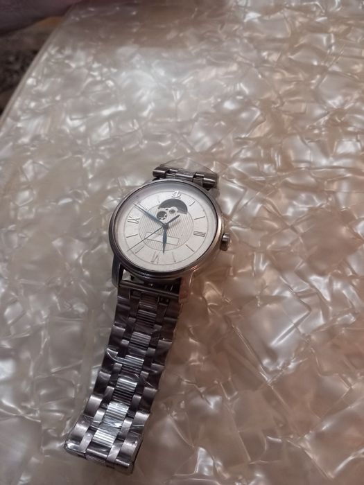 Уникален часовник