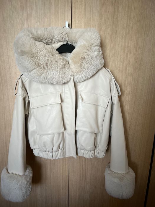 Дамско яке LBD цвят NUDE