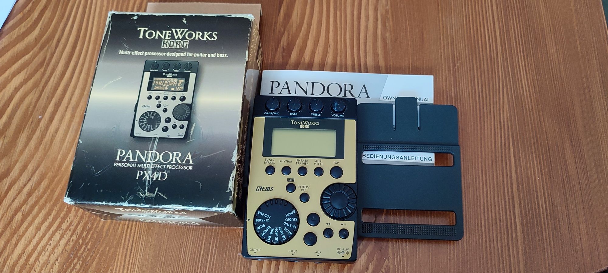 Korg pandora px4 D Gold