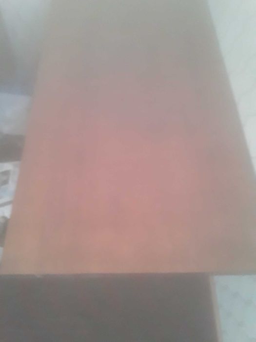 Кресло и журнальный столик