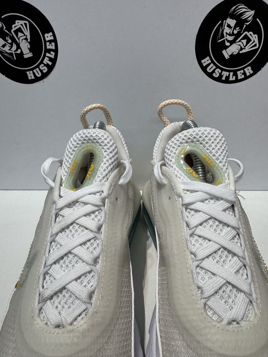 Маратонки NIKE AIR MAX 2090.Номер 37.5